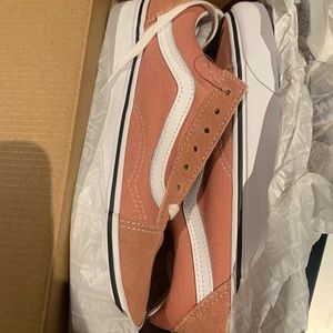 Old skool Vans sneakers